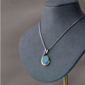 Opaline Whisper Chain – Subtle Shine, Timeless Grace